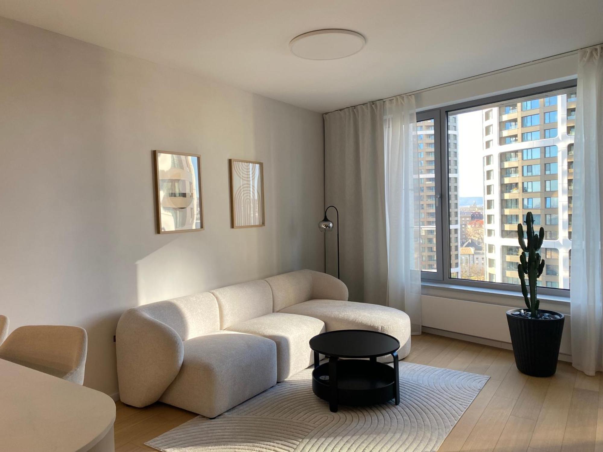 Cloud 9 Sky Park Elegance - Brand New With Stunning Views Apartman *